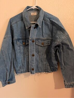 Cropped denim jacket 👖